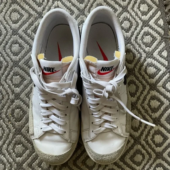 nike low top blazers - Picture 5 of 6